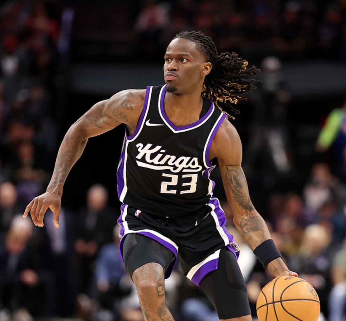 国王险胜吉林队，利拉德惊艳四座