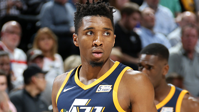 马刺险胜爵士，戈贝尔高光表现