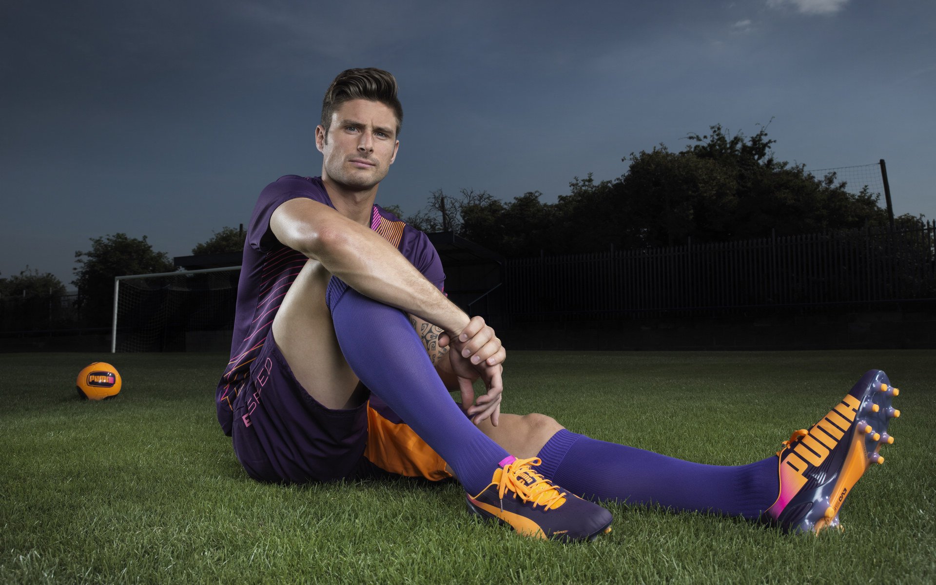 爱游戏官方-西班牙生死战取胜摩纳哥，莱奥成为关键先生，当足球成为救赎的仪式