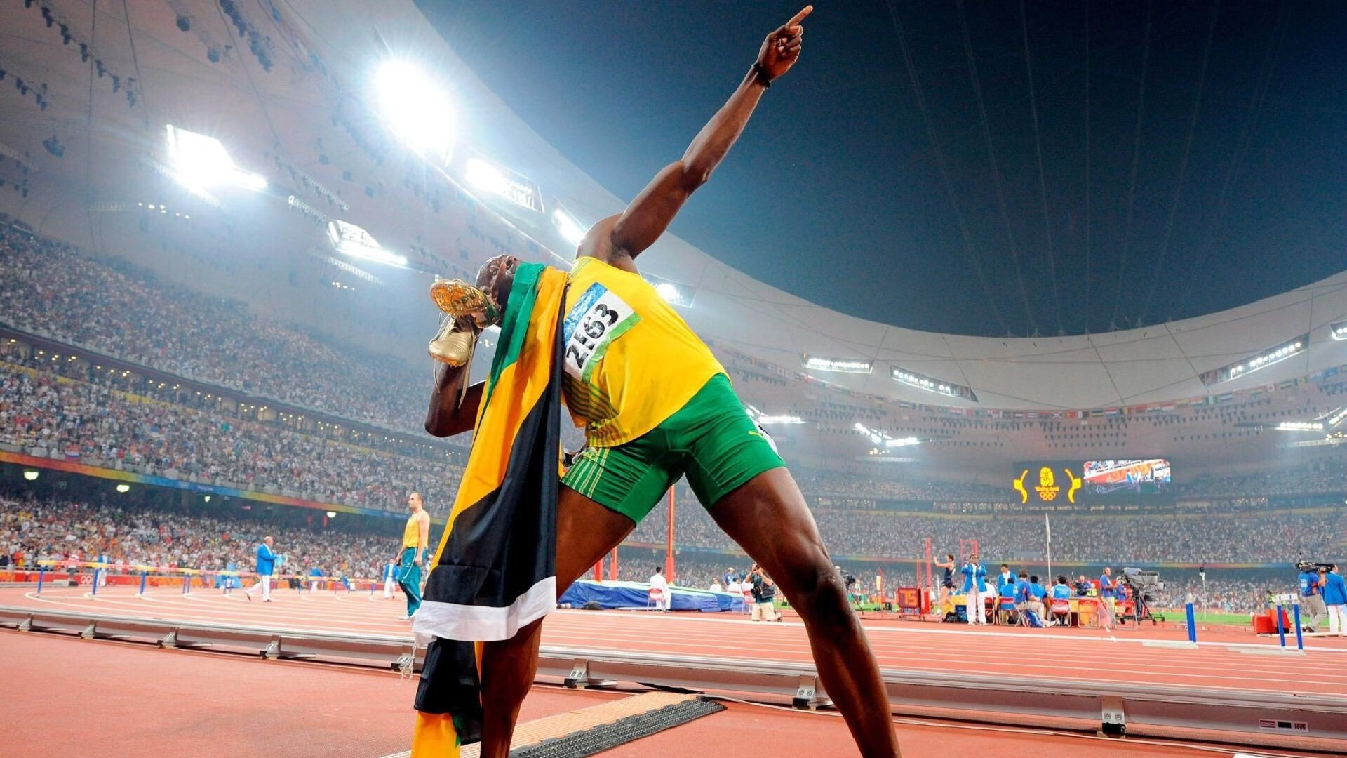 英超争冠之夜，阿尔瓦雷斯，舞台越大，越要绽放